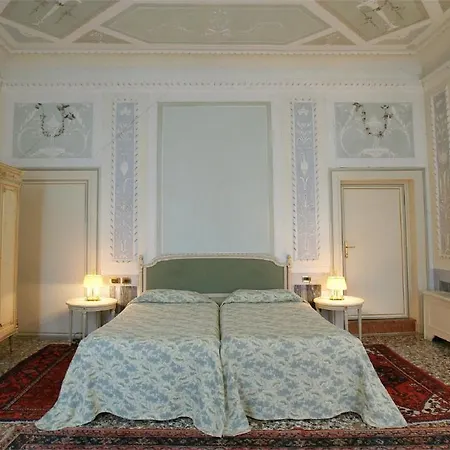 Hotel Giustinian 4*
